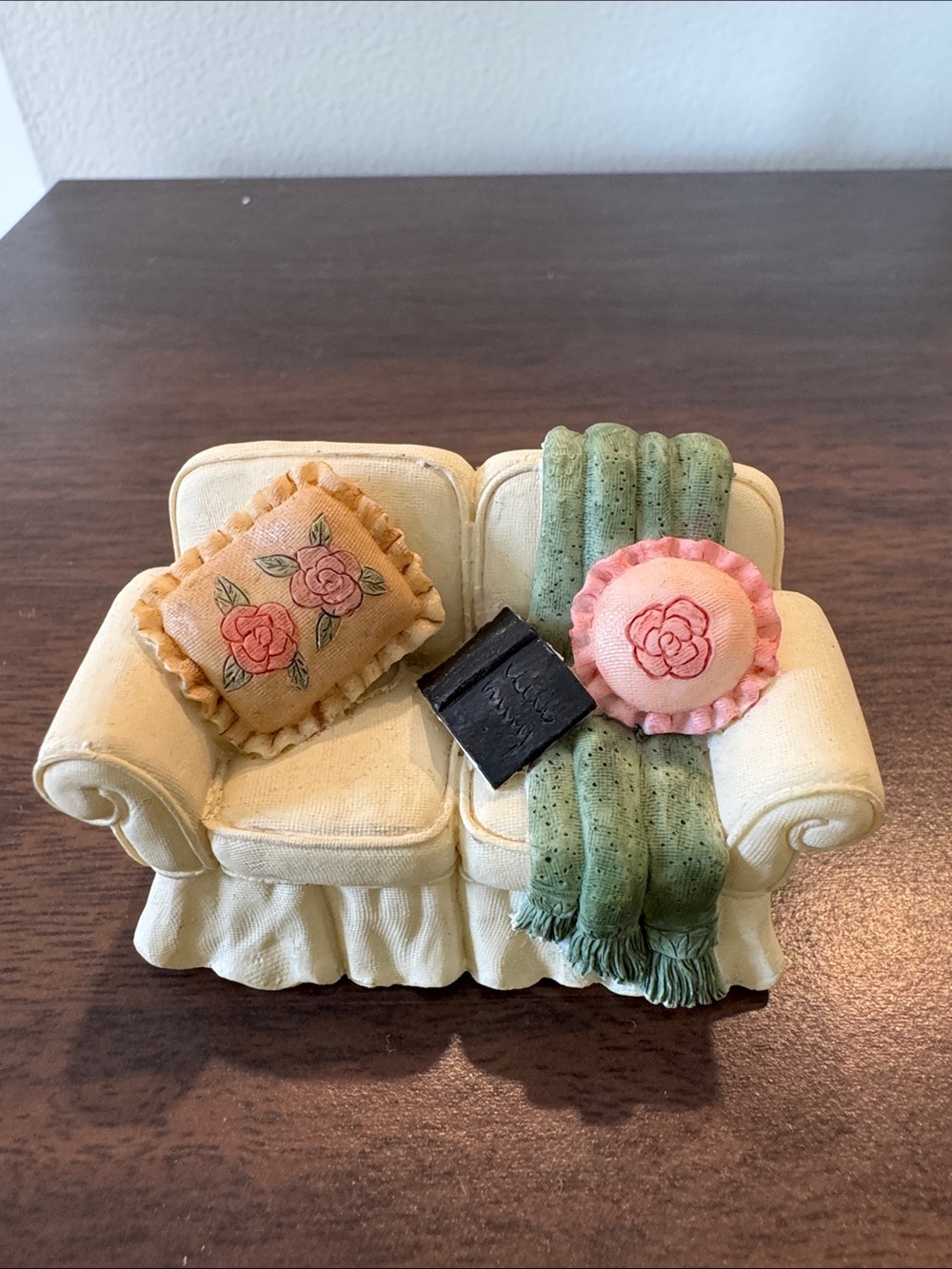 Vintage Avon Victorian Memories Miniature Furniture Sets - 12 Piece Lot - Picture 8 of 13